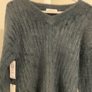 Babaton cozy sweater. Xxs fits more like a small. Brand new, tags still on.